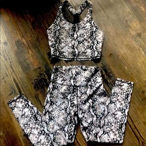 Snakeskin workout set